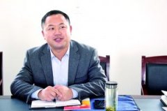 年轻市长出身为何挑动公众神经